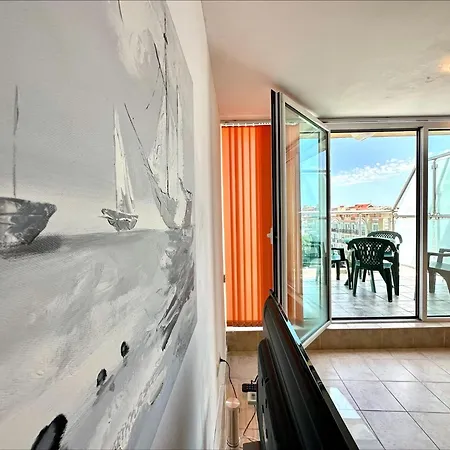 Julia Family - Menada Apartment